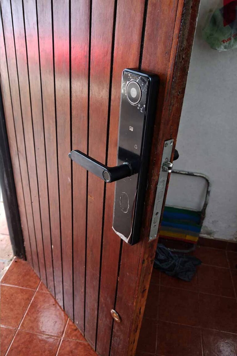 cerrajeria elpacha 010 768x1152
