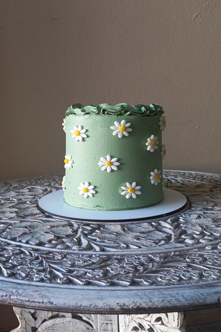 lulucakes04 768x1152